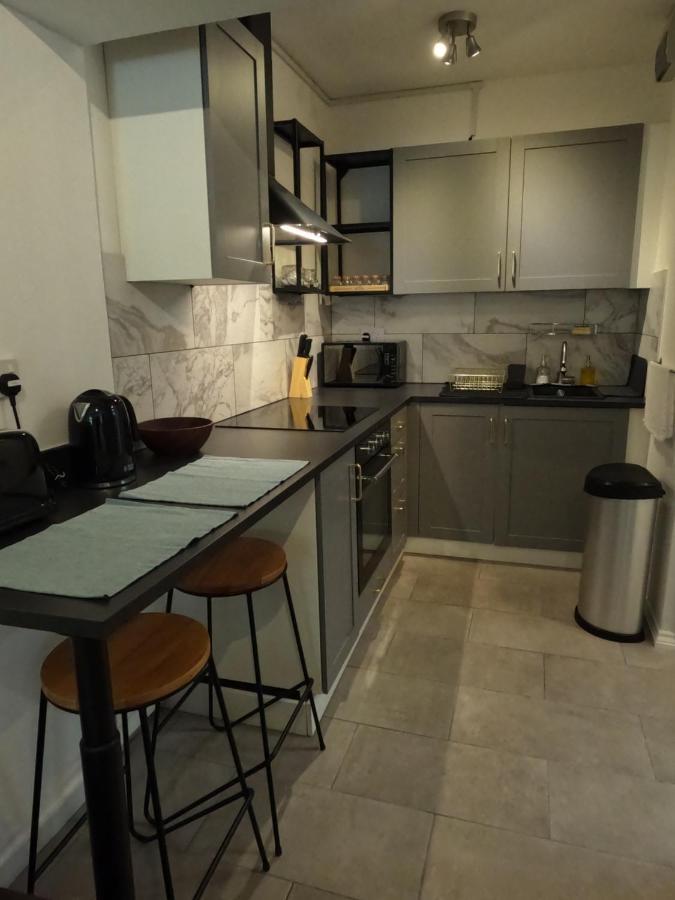 Studio Apartment In Kew Luaran gambar