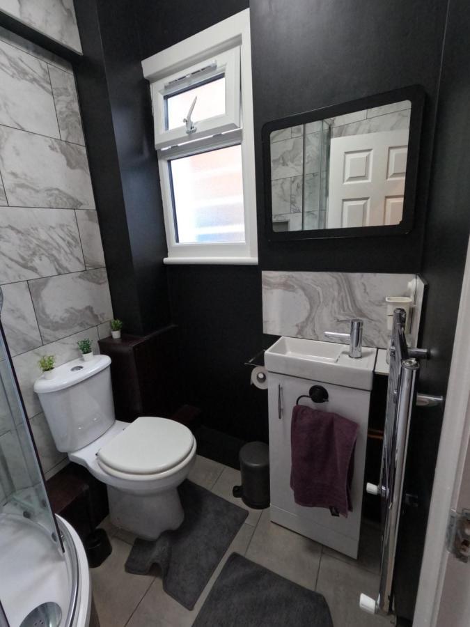 Studio Apartment In Kew Luaran gambar